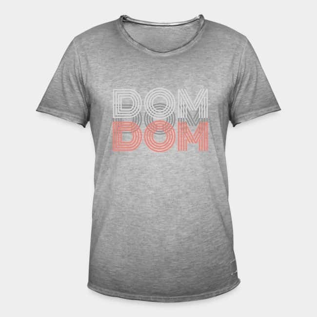 Camiseta gris jaspeada con «DOM» estampado en tipografía retro blanca y coral