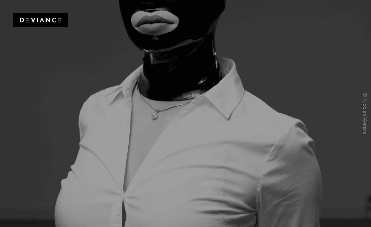 BDSM blanco – Erotismo clínico con los ángeles de blanco