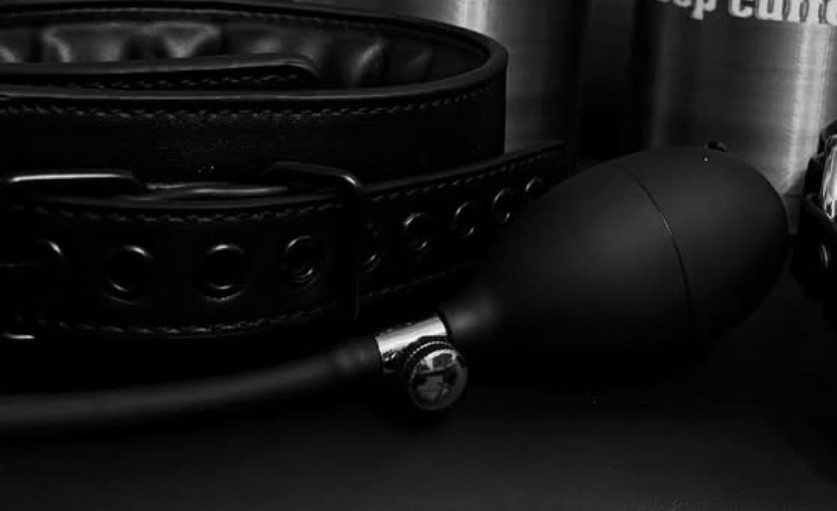 De cuerdas, zumo y sensualidad: así de kinky fue la Obscene 2025