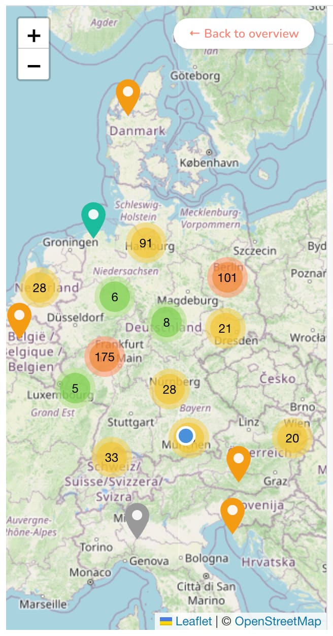 Screenshot of Deviance Places featuring an interactive map with various marked BDSM and fetish locations across the German speaking world.